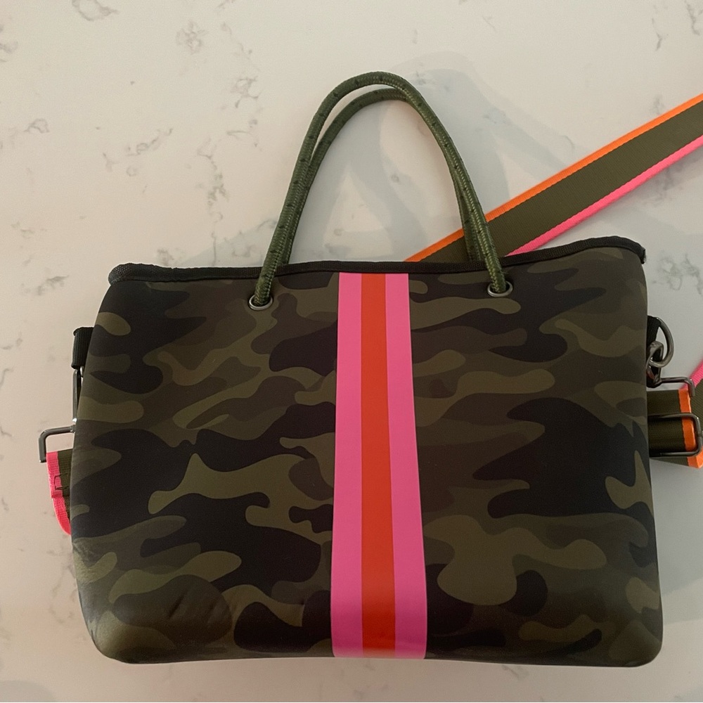 Neoprene fabric crossbody